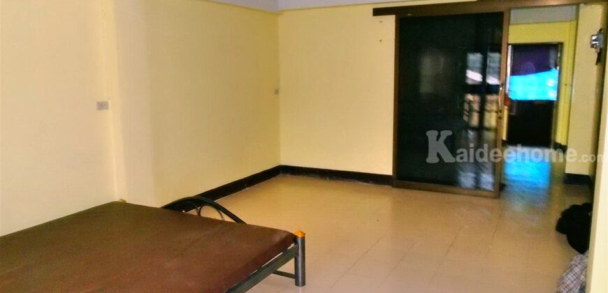 ขายอาคารพาณิชย์ 3 ชั้น (เป็นห้องมุม) 93/4 ถ.รอบเวียง อ.เมือง จ.ลำปาง