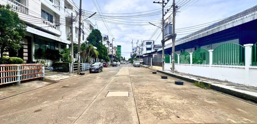 ขายถูกโกดัง บางพลี ใกล้ถนนเทพารักษ์ 384 ตารางวา บางปลา 30 สภาพดี