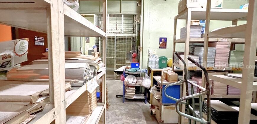 ขายอาคารพาณิชย์ 3 ชั้น 3 คูหา ใกล้วงเวียน 22 ป้อมปราบศัตรูพ่าย สำเพ็ง เหมาะสำหรับลงทุนและอยู่อาศัย