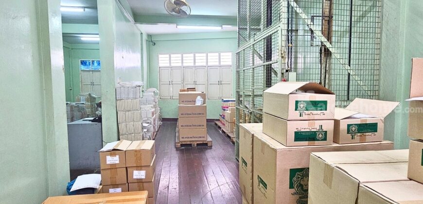 ขายอาคารพาณิชย์ 3 ชั้น 3 คูหา ใกล้วงเวียน 22 ป้อมปราบศัตรูพ่าย สำเพ็ง เหมาะสำหรับลงทุนและอยู่อาศัย