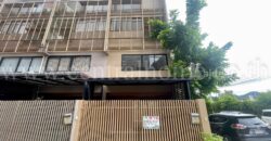 ทาวน์โฮม เฮ้าส์ นิช แจ้งวัฒนะ-สามัคคี หลังมุม บ้านใหม่