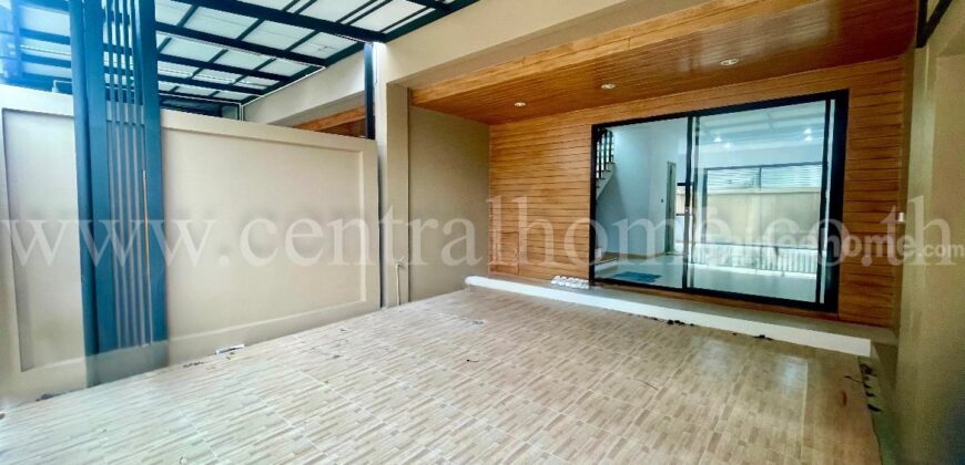 ทาวน์โฮม เฮ้าส์ นิช แจ้งวัฒนะ-สามัคคี หลังมุม บ้านใหม่