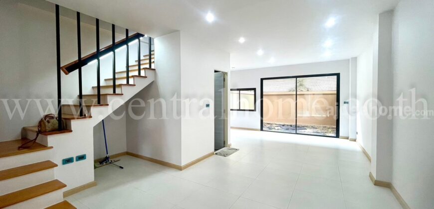 ทาวน์โฮม เฮ้าส์ นิช แจ้งวัฒนะ-สามัคคี หลังมุม บ้านใหม่