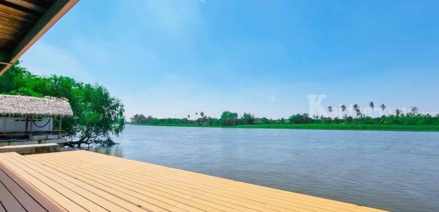 ขายที่ดินริมน้ำสามพราน ที่ดินพร้อมบ้านริมแม่น้ำท่าจีน สามพราน นครปฐม 277 ตร.ว บ้านใหม่พร้อมอยู่ หน้ากว้างติดแม่น้ำ 48 เมตร สวยมาก ติดถนนลาดยาง เดินทางสะดวกมาก ไม่ลึก ไม่เปลี่ยว 087-9074045