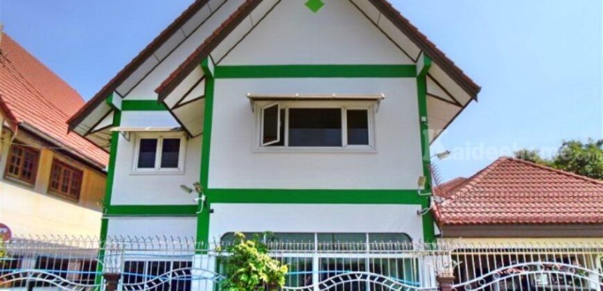 ขายบ้านเดี่ยว 2 ชั้น ติดคลองประปา เขตดอนเมือง เนื้อที่ 85 ตรว. ขณะนี้มีถนนใหญ่กำลังตัดผ่านหน้าบ้าน