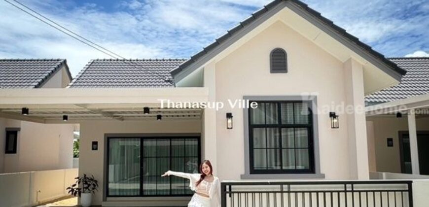 ขายบ้านเดี่ยว ธนทรัพย์ วิลล์ อ.พานทอง จ.ชลบุรี 2 ห้องนอน 2 ห้องน้ำ สร้างด้วยอิฐแดง ต่อเติมพร้อมอยู่ พร้อมของแถม โทร 099-249-1422