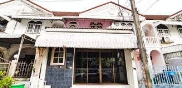 ทาวน์เฮ้าส์ให้เช่าบางนา ใกล้ BTS เดินทางสะดวก แค่ 9,900 บาท/เดือน!