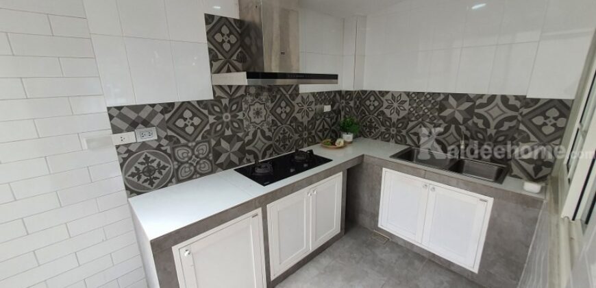 ปรับลดราคา ทาวน์เฮ้าส์คู้บอน ม.โกลเด้น ทาวน์ รามอินทรา คู้บอน 27 แต่งโมเดิร์นchic