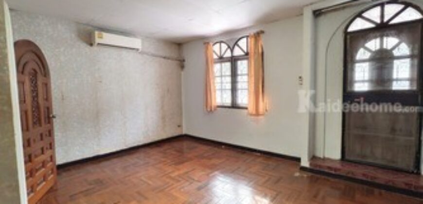 ทาวน์เฮ้าส์ให้เช่าบางนา ใกล้ BTS เดินทางสะดวก แค่ 9,900 บาท/เดือน!