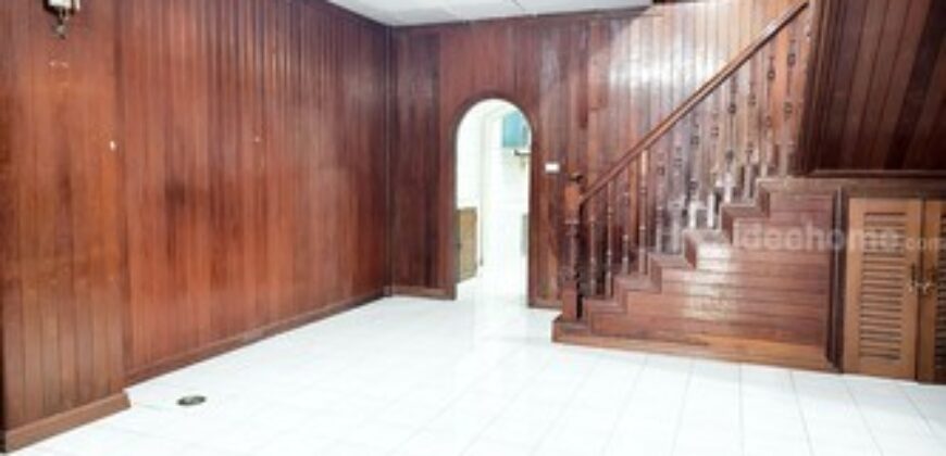 ทาวน์เฮ้าส์ให้เช่าบางนา ใกล้ BTS เดินทางสะดวก แค่ 9,900 บาท/เดือน!