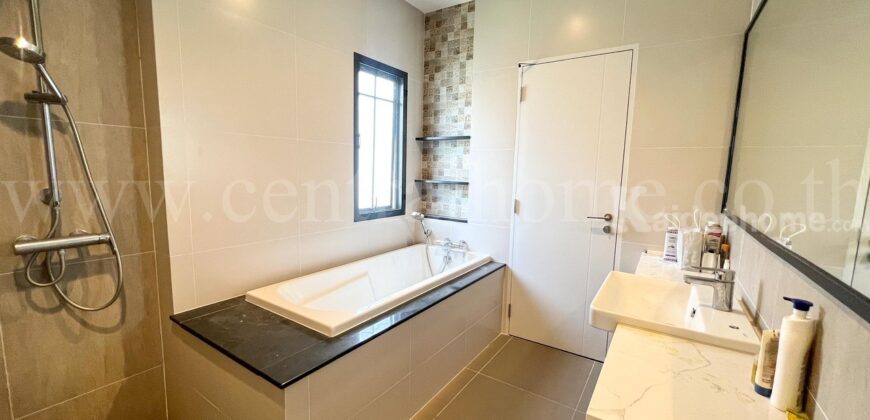 บ้านเดี่ยว Bangkok Boulevard รามอินทรา-เสรีไทย 2 หลังมุม