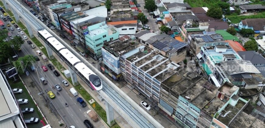 อาคารพาณิชย์ 4 คูหา ติดถนนติวานนท์ ใกล้รถไฟฟ้าสายสีชมพู ทำเลดี