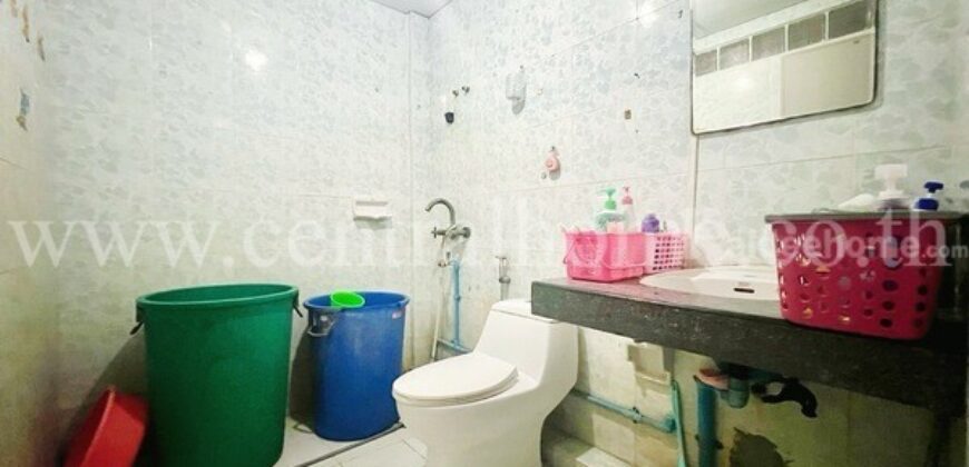 ทาวน์เฮ้าส์ 3 ชั้น หมู่บ้าน ลัลลี่วิลล์ ลำลูกกาคลอง 1 ปทุมธานี