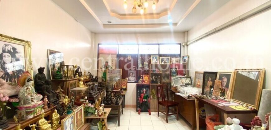 อาคารพาณิชย์ 3 คูหา กรุงเทพ-นนท์ ใกล้ MRT แยกติวานนท์ ทำเลดีติดถนน