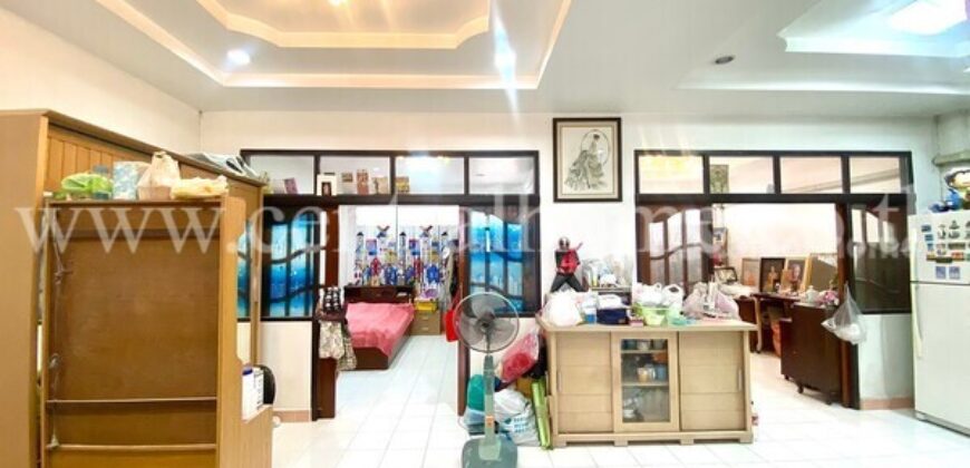 อาคารพาณิชย์ 3 คูหา กรุงเทพ-นนท์ ใกล้ MRT แยกติวานนท์ ทำเลดีติดถนน