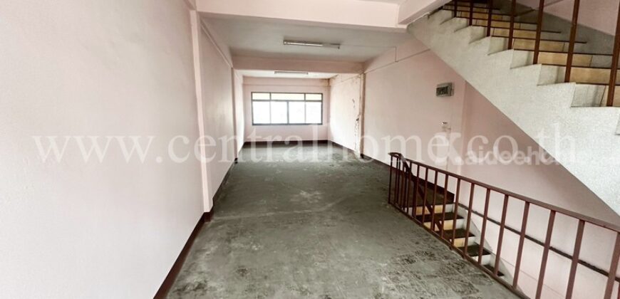 อาคารพาณิชย์ 2 คูหา ซอยนาทอง รัชดาภิเษก 7