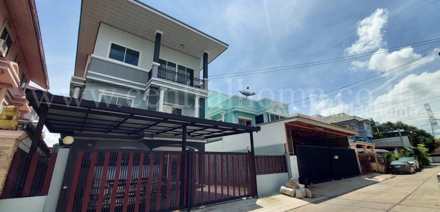 บ้านเดี่ยว 3 ชั้น หมู่บ้าน สินธร รังสิต-ปทุมธานี ตกแต่งใหม่พร้อมอยู่