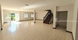 ขายบ้านสุขุมวิท 50 บ้านทาวเฮ้าส์ขนาดใหญ่ 61 ตร.ว หมู่บ้านสุขุมวิทการ์เด้นซิตี้ 2 ใกล้ BTSอ่อนนุช บางจาก เข้าออกได้ทั้งสุขุมวิท 54,62 ใกล้ทางด่วนสุขุมวิท 62 ขายถูก Townhouse Sukhumvit sale 087-9074045