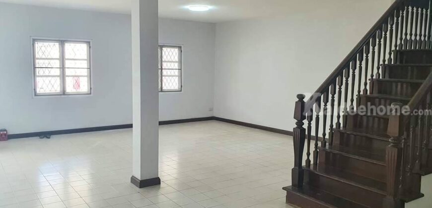 ขายบ้านสุขุมวิท 50 บ้านทาวเฮ้าส์ขนาดใหญ่ 61 ตร.ว หมู่บ้านสุขุมวิทการ์เด้นซิตี้ 2 ใกล้ BTSอ่อนนุช บางจาก เข้าออกได้ทั้งสุขุมวิท 54,62 ใกล้ทางด่วนสุขุมวิท 62 ขายถูก Townhouse Sukhumvit sale 087-9074045