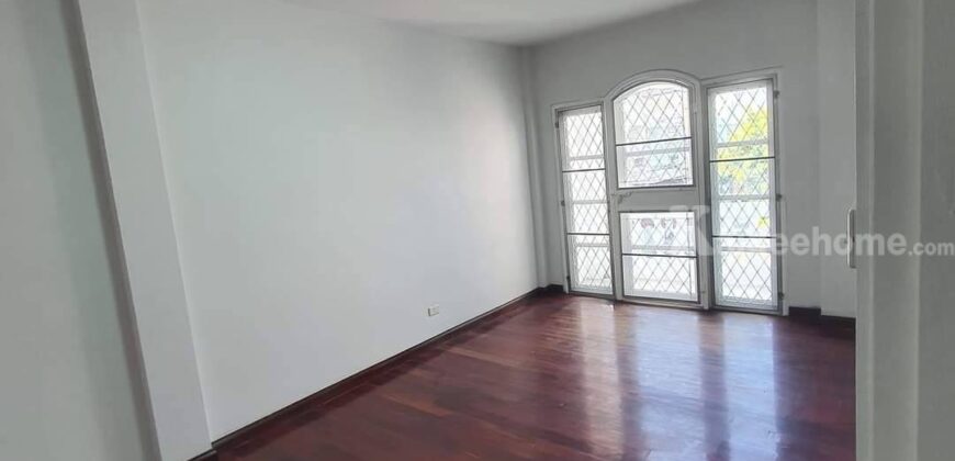 ขายบ้านสุขุมวิท 50 บ้านทาวเฮ้าส์ขนาดใหญ่ 61 ตร.ว หมู่บ้านสุขุมวิทการ์เด้นซิตี้ 2 ใกล้ BTSอ่อนนุช บางจาก เข้าออกได้ทั้งสุขุมวิท 54,62 ใกล้ทางด่วนสุขุมวิท 62 ขายถูก Townhouse Sukhumvit sale 087-9074045