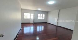 ขายบ้านสุขุมวิท 50 บ้านทาวเฮ้าส์ขนาดใหญ่ 61 ตร.ว หมู่บ้านสุขุมวิทการ์เด้นซิตี้ 2 ใกล้ BTSอ่อนนุช บางจาก เข้าออกได้ทั้งสุขุมวิท 54,62 ใกล้ทางด่วนสุขุมวิท 62 ขายถูก Townhouse Sukhumvit sale 087-9074045