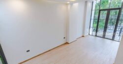 ขายบ้านเอกมัย 12 สุขุมวิท House for sale Ekkamai Sukhumvit ทาวน์โฮมเอกมัย 4 ห้องนอน 4 ห้องน้ำ ที่ดิน 33 ตร.ว บ้านสวยทำใหม่พร้อมอยู่ ใกล้ BTS เอกมัย โรงเรียนนานานชาติ 2 นาที ถึงทองหล่อ 087-9074045