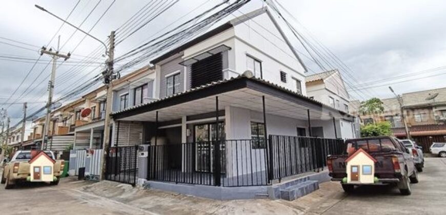 ขายทาวน์เฮ้าส์ 2 ชั้น โครงการบ้านพฤกษา 40 คลอง 3 หลังมุม 3 ห้องนอน 2 ห้องน้ำ Tel 098-8509899
