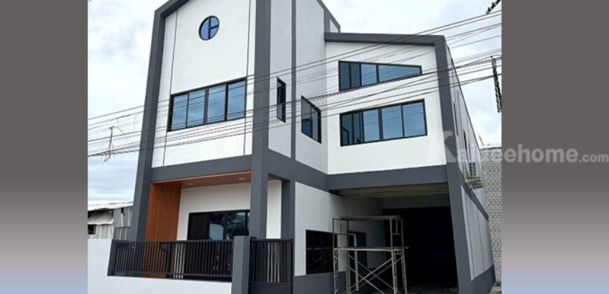 ให้เช่า โกดัง/โรงงาน/สำนักงาน ถ.เลียบคลองสอง คลองหลวง ปทุมธานี 200 ตรม. ใกล้ตลาดไท, ทางด่วนอุตราภิมุข