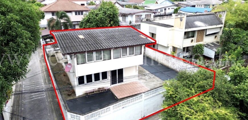 บ้านเดี่ยว กรุงเทพ-นนท์ 3 ซอยสันติ 5 ใกล้รถไฟฟ้าแยกติวานนนท์ ราคาถูก