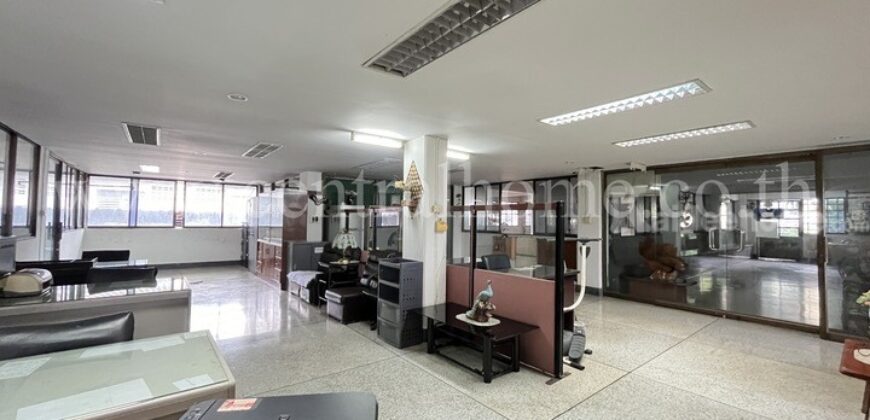 ที่ดินโรงงาน พร้อมบ้านเดี่ยว ซอยเอกชัย 83/3 ขนาด 1-1-8 ไร่ ทำเลดี