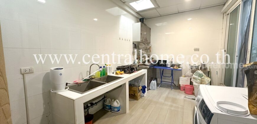ทาวน์โฮม 3 ชั้นหมู่บ้าน ภนาสิริ เรสซิเด้นซ์ เกษตร – นวมินทร์