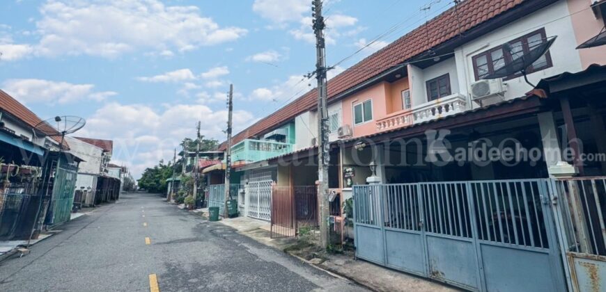 ทาวน์เฮ้าส์ 2 ชั้น หมู่บ้านบัวทอง 2 ติดรถไฟฟ้าคลองบางไผ่ ใกล้เซ็นทรัลเวสเกต