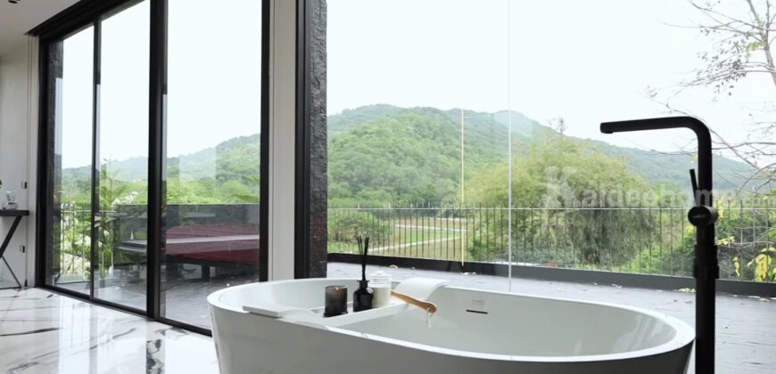 ขายบ้านเขาใหญ่ 1 ไร่ บ้านตากอากาศ วิวภูเขาสวยมาก ตกแต่งพร้อมอยู่ บ้านสวยมาก ออกแบบลงตัวสุด บ้านวิวเขาหลังใหญ่ 4 ห้องนอน 5 ห้องน้ำ ปากช่อง นครราชสีมา House Khaoyai for sale 087-9074045