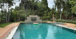 ขายบ้านเดี่ยวพัทยา บางละมุง ชลบุรี บ้านลานนาหลังใหญ่พร้อมสระว่าย ที่ดิน 303 ตร.ว 5 ห้องนอน บ้านสวยหรูพร้อมอยู่ในโครงการหมู่บ้านส่วนตัว Pattaya Detached house with Private swimming pool sale 087-9074045