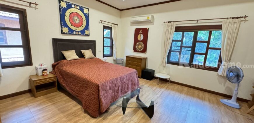 ขายบ้านเดี่ยวพัทยา บางละมุง ชลบุรี บ้านลานนาหลังใหญ่พร้อมสระว่าย ที่ดิน 303 ตร.ว 5 ห้องนอน บ้านสวยหรูพร้อมอยู่ในโครงการหมู่บ้านส่วนตัว Pattaya Detached house with Private swimming pool sale 087-9074045