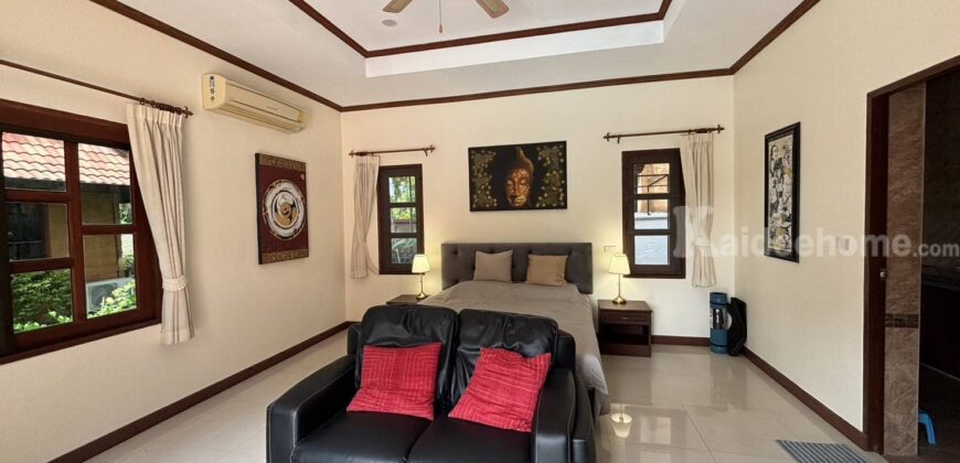 ขายบ้านเดี่ยวพัทยา บางละมุง ชลบุรี บ้านลานนาหลังใหญ่พร้อมสระว่าย ที่ดิน 303 ตร.ว 5 ห้องนอน บ้านสวยหรูพร้อมอยู่ในโครงการหมู่บ้านส่วนตัว Pattaya Detached house with Private swimming pool sale 087-9074045