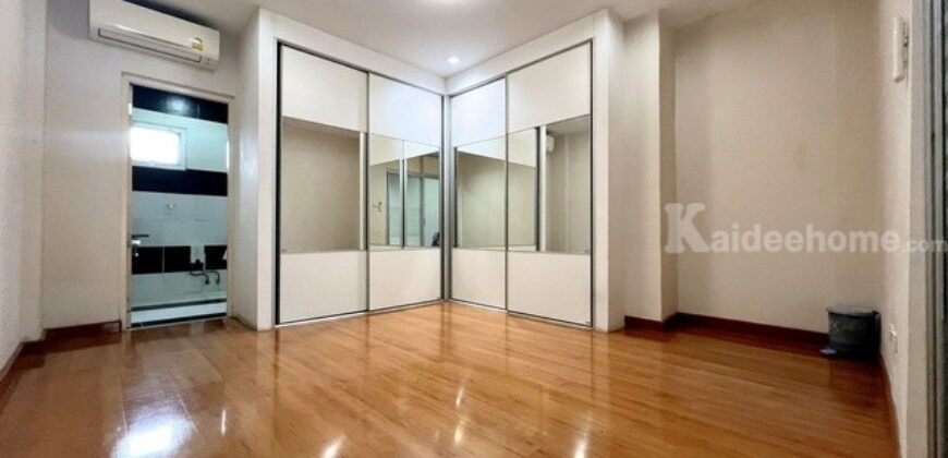 ขายทาวน์โฮมพัฒนาการ 31/1 รอยัล โฮม 30 ตร.ว. โครงสร้างแข็งแรง พร้อมอยู่ เพื่อนบ้านดี