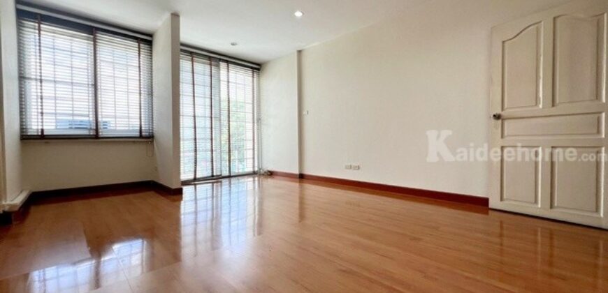 ขายทาวน์โฮมพัฒนาการ 31/1 รอยัล โฮม 30 ตร.ว. โครงสร้างแข็งแรง พร้อมอยู่ เพื่อนบ้านดี