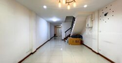 ขายทาวน์โฮมพัฒนาการ 31/1 รอยัล โฮม 30 ตร.ว. โครงสร้างแข็งแรง พร้อมอยู่ เพื่อนบ้านดี