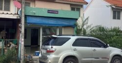 ให้เช่า บ้านเอื้ออาทร รังสิตคลอง 9 เยื้องกับซอย 14 เหมาะสำหรับค้าขาย หรืออยู่อาศัย โทร 0847524113