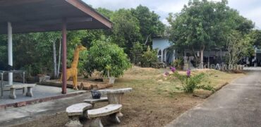 ขายบ้านพร้อมที่ดินใกล้ตัวเมืองระยองมีพื้นที่เยอะ เชิงเนิน ระยอง