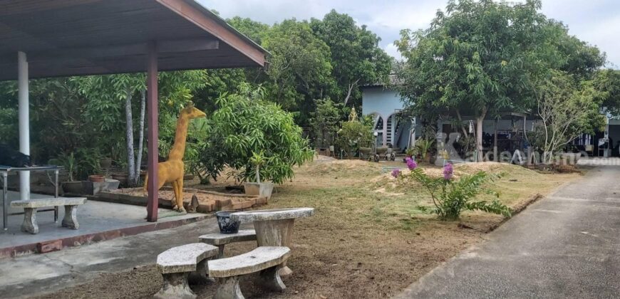 ขายบ้านพร้อมที่ดินใกล้ตัวเมืองระยองมีพื้นที่เยอะ เชิงเนิน ระยอง