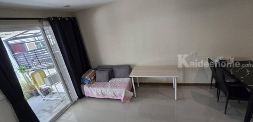 ให้เช่าทาวน์เฮ้าส์ 2 ชั้น โกลเด้นท์ ทาวน์2 ลาดกระบัง Line id 0619636888