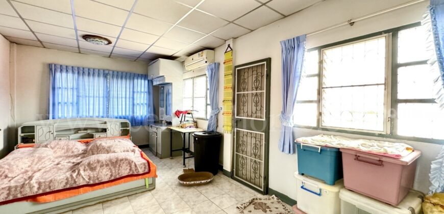 บ้านแฝด หมู่บ้านพระปิ่น 4 เพชรเกษม 81 – บางบอน 5