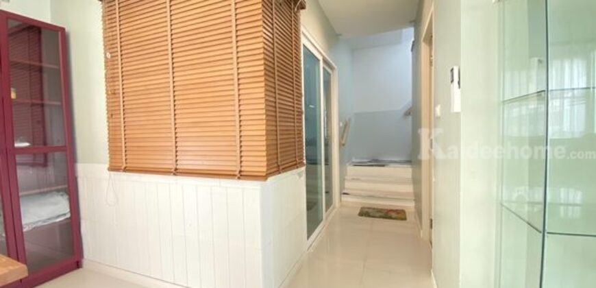 ให้เช่าบ้าน หมู่บ้านพฤกษ์ลดา ประชาอุทิศ 90 หลังมุม เฟอร์ครบ สนามกว้าง หลังใหญ่ที่สุดใน 4 โซนใหม่ โทร 0633659464