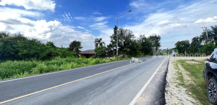 ขายที่ดินเปล่าใกล้ถนนสาย 36 มะขามคู่ นิคมพัฒนา ระยอง 25-1-72.4 ไร่