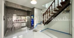 ทาวน์เฮ้าส์ หมู่บ้านพูลผล ซอยวัดลาดสนุ่น – ลำลูกกา คลอง 1