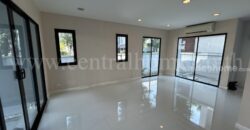 ทาวน์โฮม 3 ชั้น บ้านกลางเมือง รัตนาธิเบศร์ หลังมุม