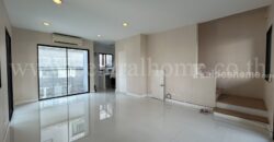 ทาวน์โฮม 3 ชั้น บ้านกลางเมือง รัตนาธิเบศร์ หลังมุม