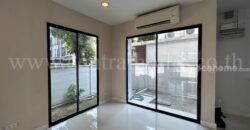 ทาวน์โฮม 3 ชั้น บ้านกลางเมือง รัตนาธิเบศร์ หลังมุม